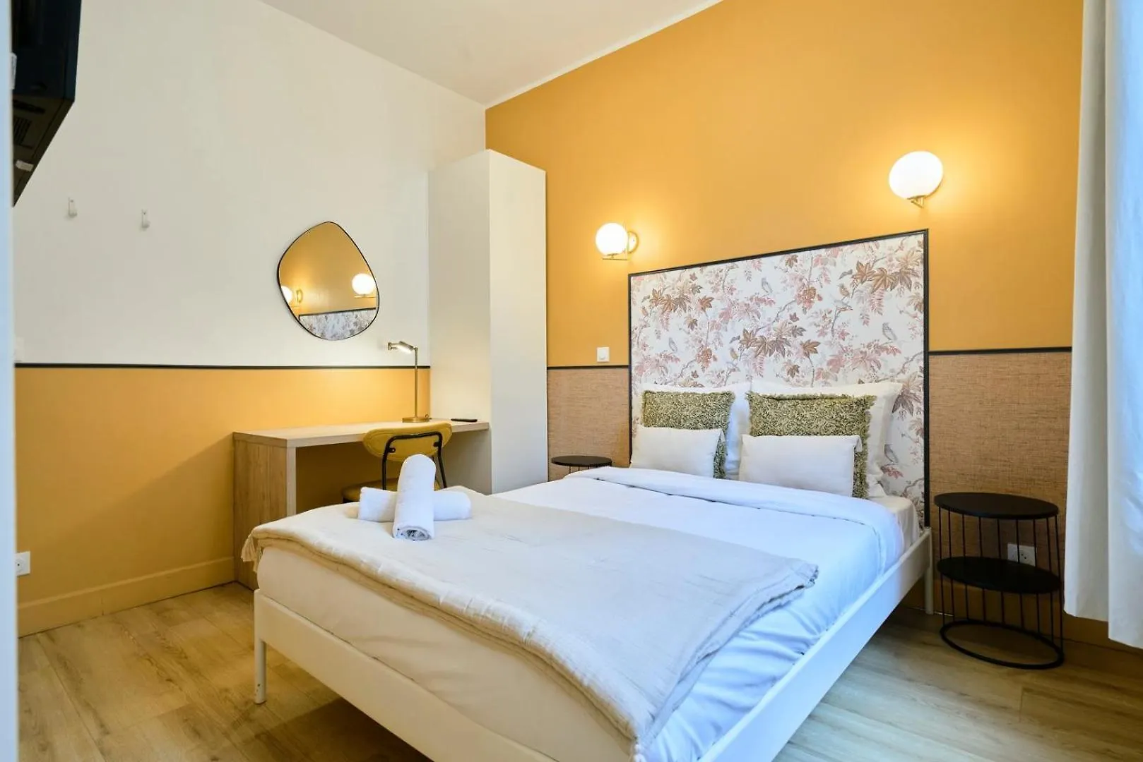 Maison 5 Chambres & 5 Sdb Proche Metro & Commerces Lila Francia