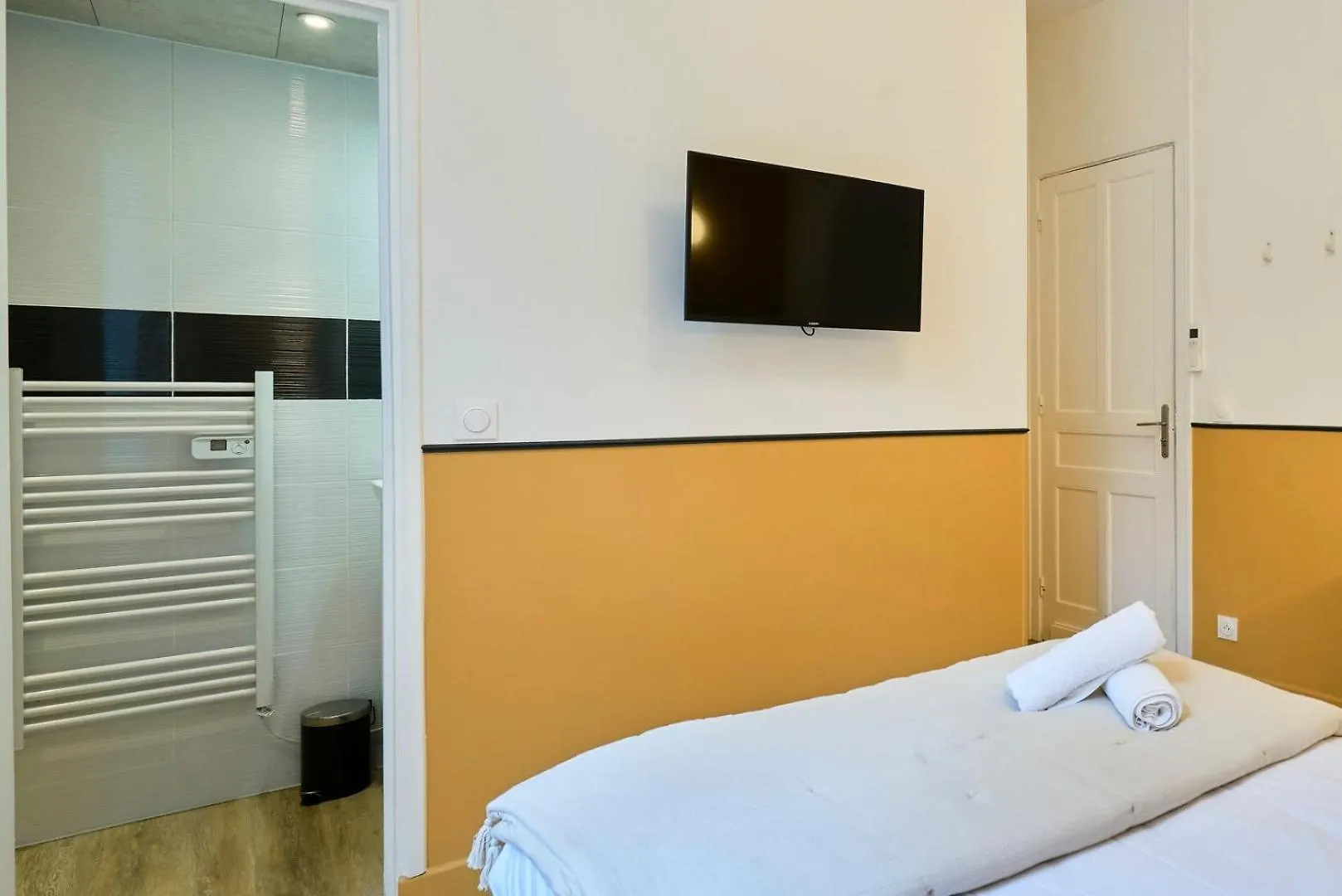 Сasa de vacaciones Maison 5 Chambres & 5 Sdb Proche Metro & Commerces Lila